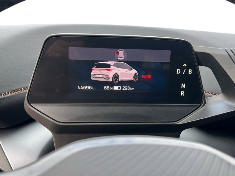 Cupra Born usata a Roma (14)