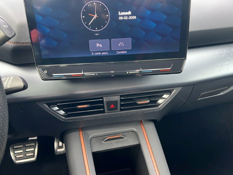 Cupra Born usata a Roma (18)