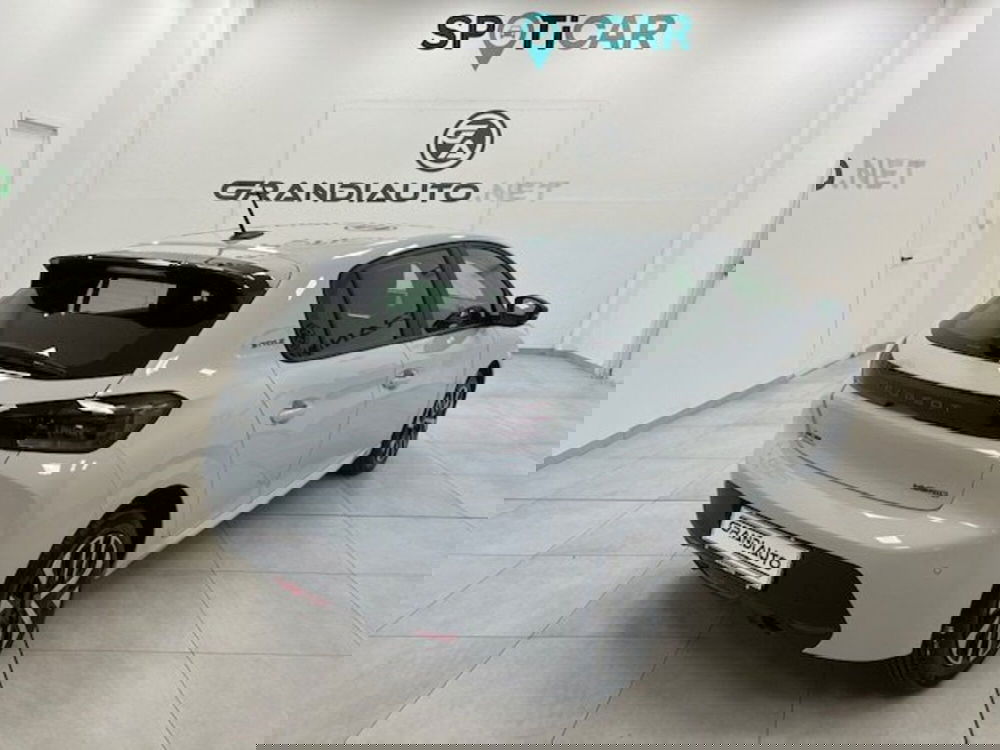 Peugeot 208 nuova a Savona (3)