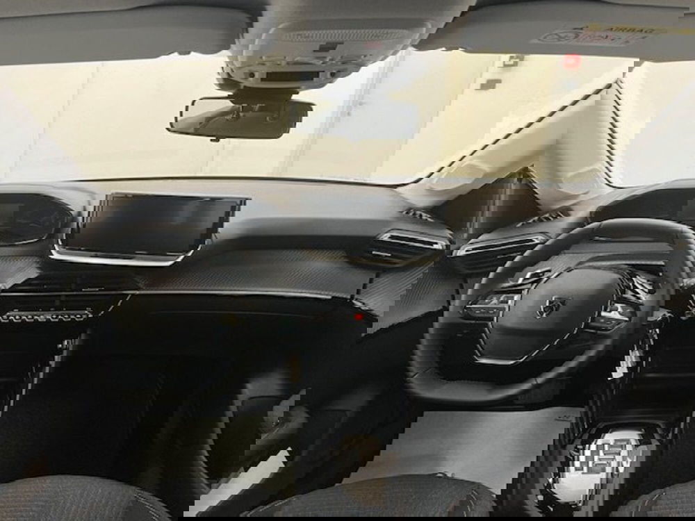 Peugeot 208 nuova a Savona (5)