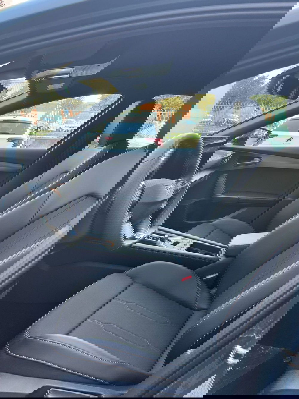 Cupra Formentor nuova a Lecco (11)