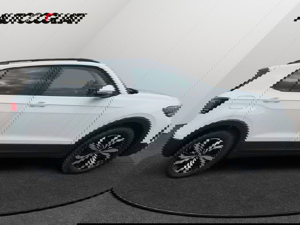 Volkswagen T-Cross nuova a Lecco (9)