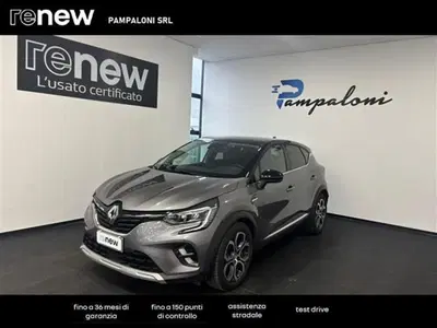 Renault Captur Plug-in Hybrid E-Tech 160 CV Intens del 2022 usata a Siena