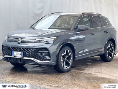 Volkswagen Tiguan 2.0 tdi R-Line 150cv dsg del 2024 usata a Albano Laziale