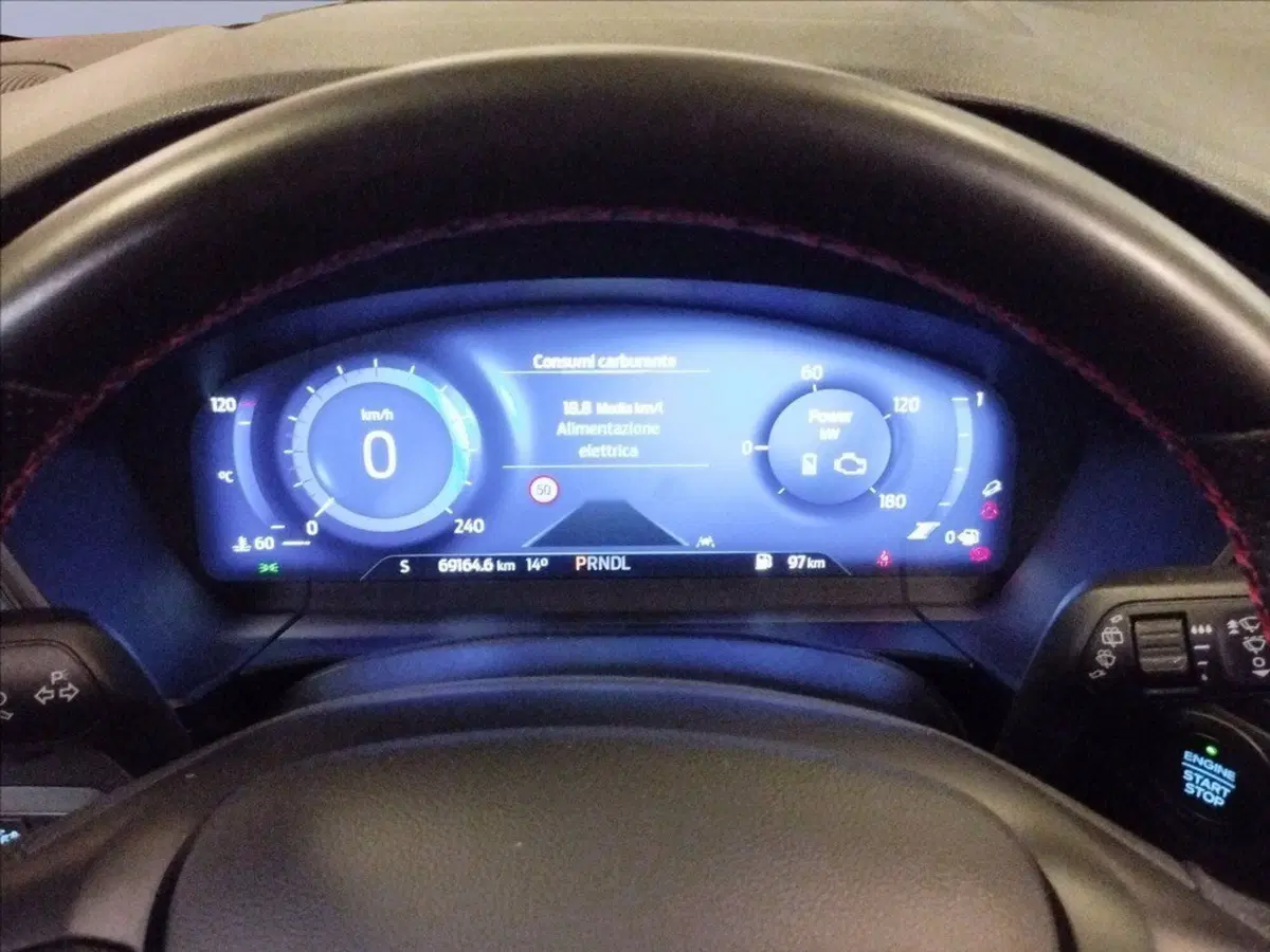 Ford Kuga usata a Milano (10)