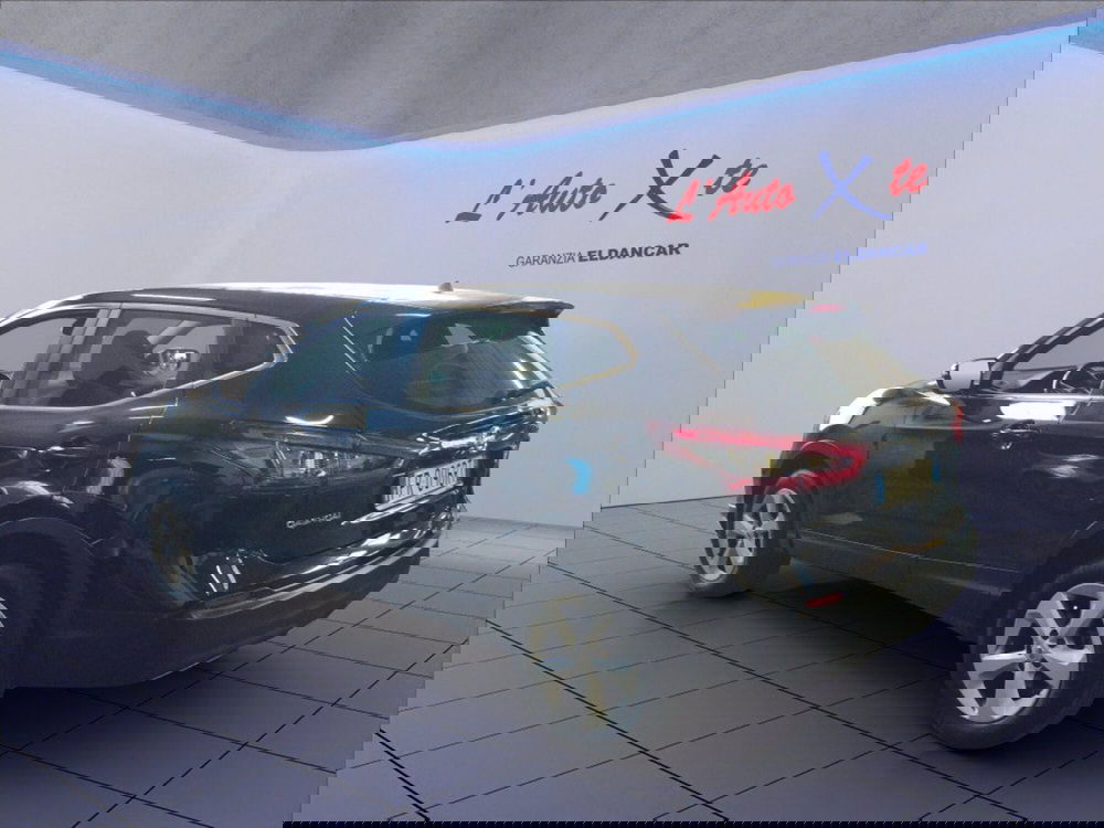 Nissan Qashqai usata a Milano (4)
