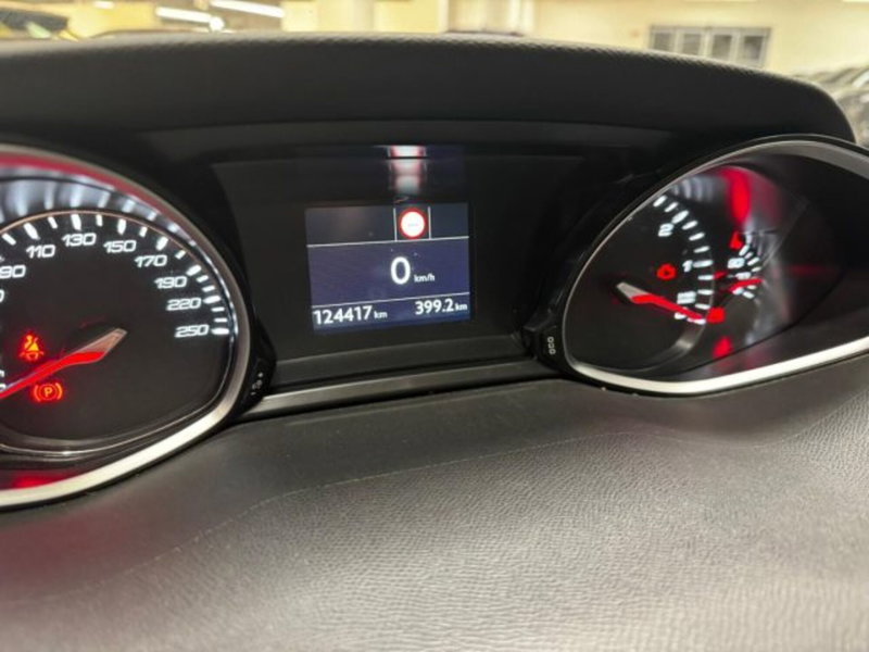 Peugeot 308 SW usata a Modena (7)