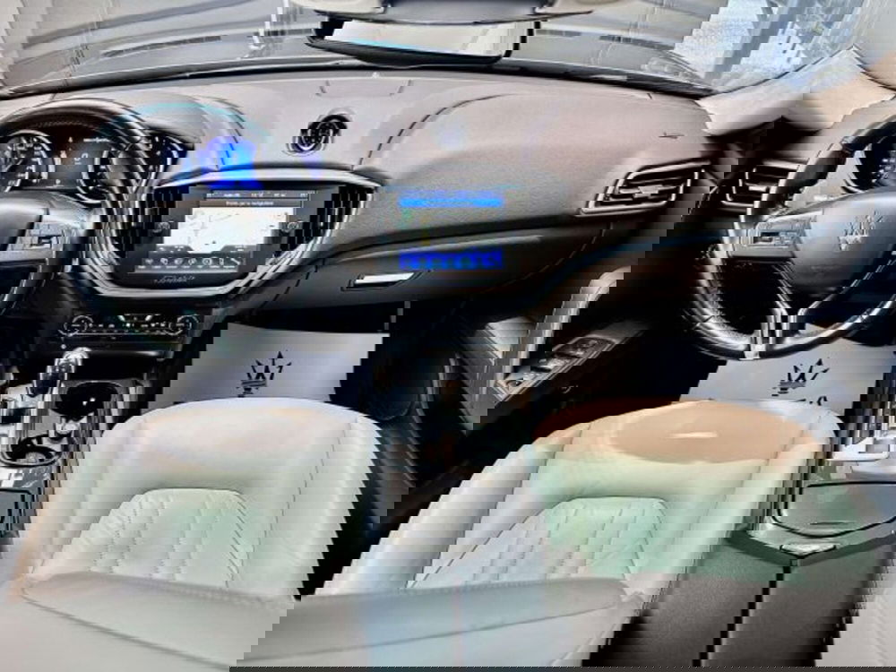 Maserati Ghibli usata a Torino (10)