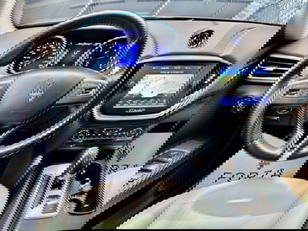 Maserati Ghibli usata a Torino (9)