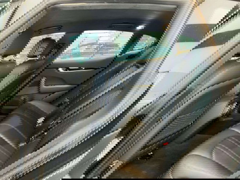 Maserati Levante usata a Torino (10)