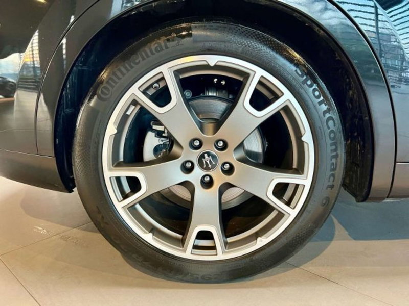 Maserati Levante usata a Torino (2)