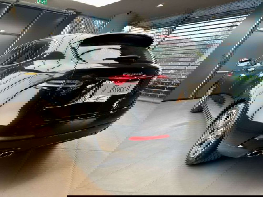 Maserati Levante usata a Torino (6)