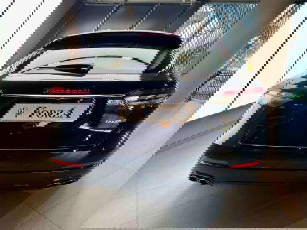 Maserati Levante usata a Torino (7)