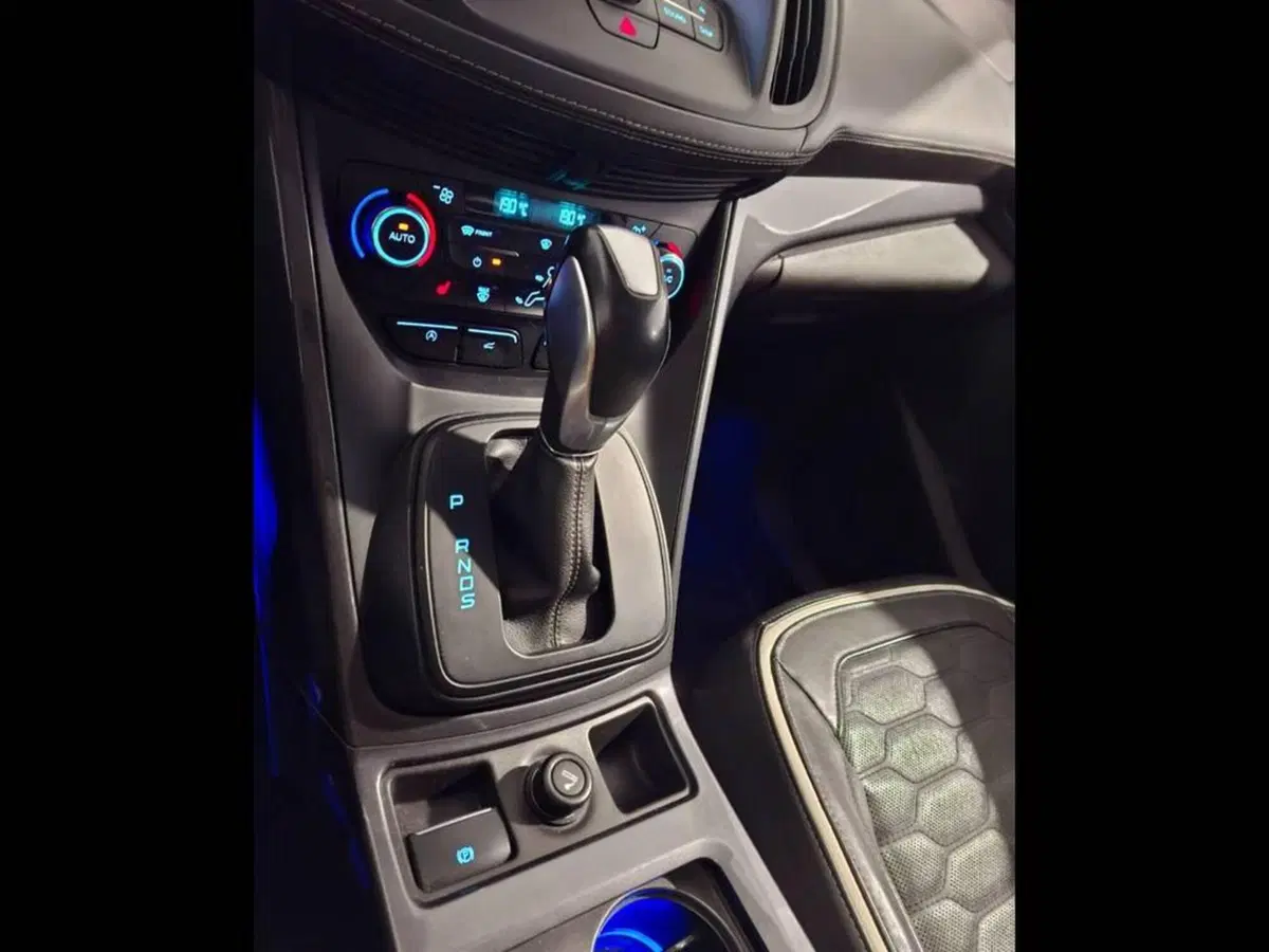 Ford Kuga usata a Torino (9)