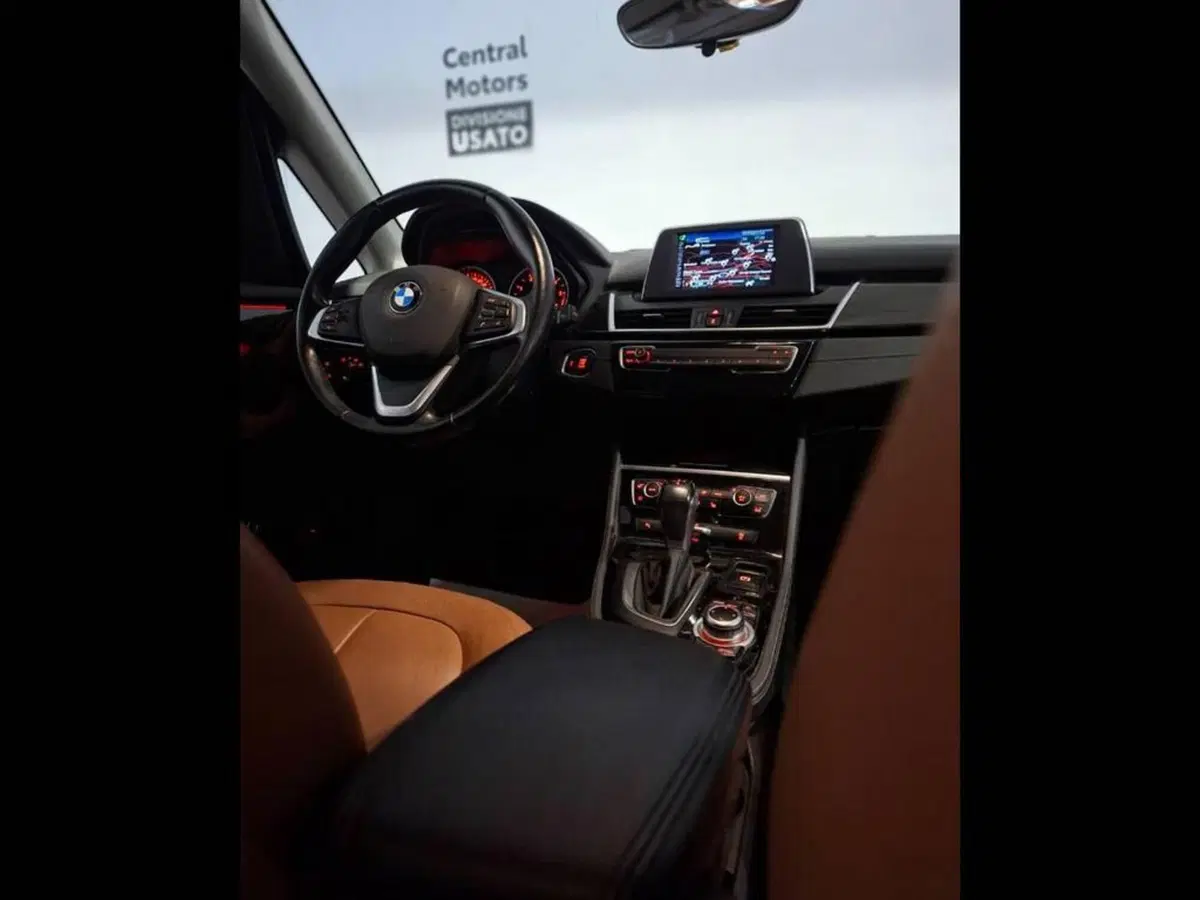 BMW Serie 2 Active Tourer usata a Torino (10)