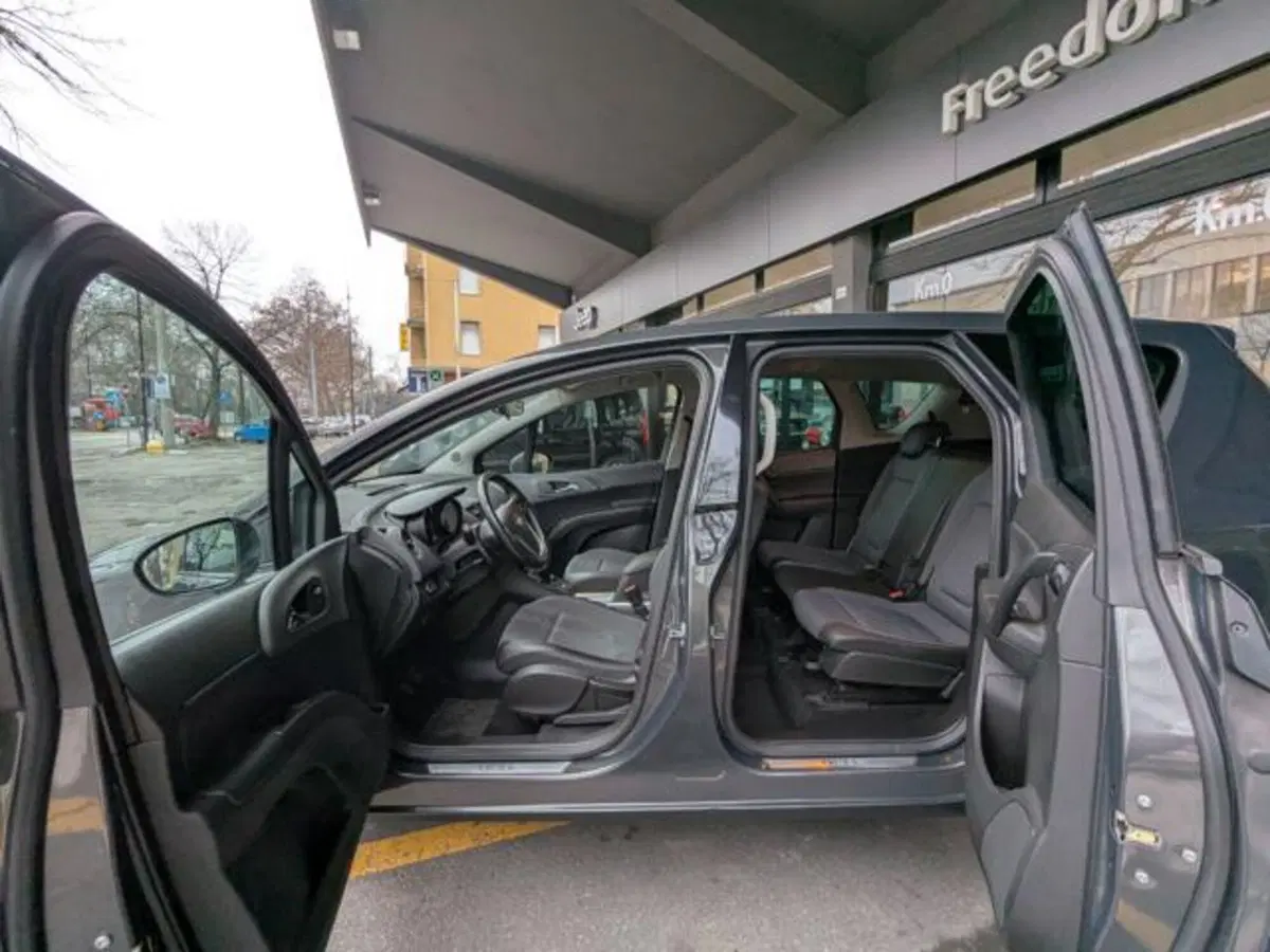 Opel Meriva usata a Parma (11)
