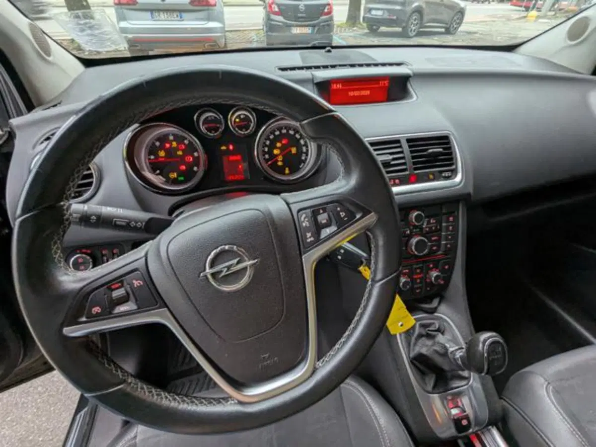Opel Meriva usata a Parma (14)
