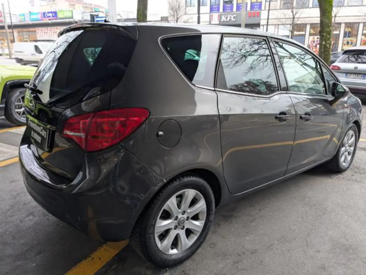 Opel Meriva usata a Parma (8)