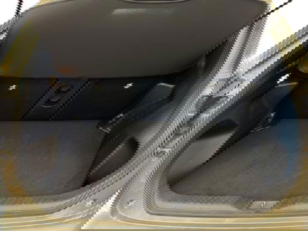 Toyota Yaris Cross usata a Vercelli (11)