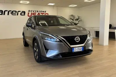Nissan Qashqai 1.3 mhev N-Connecta 4wd 158cv xtronic del 2021 usata a Fondi