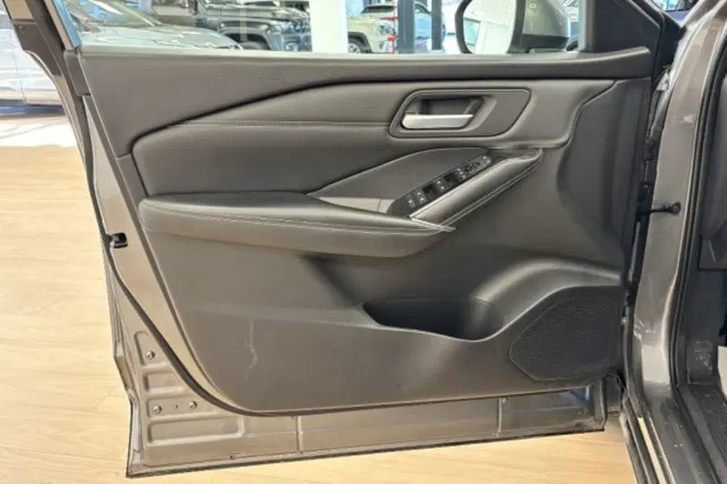 Nissan Qashqai usata a Latina (12)