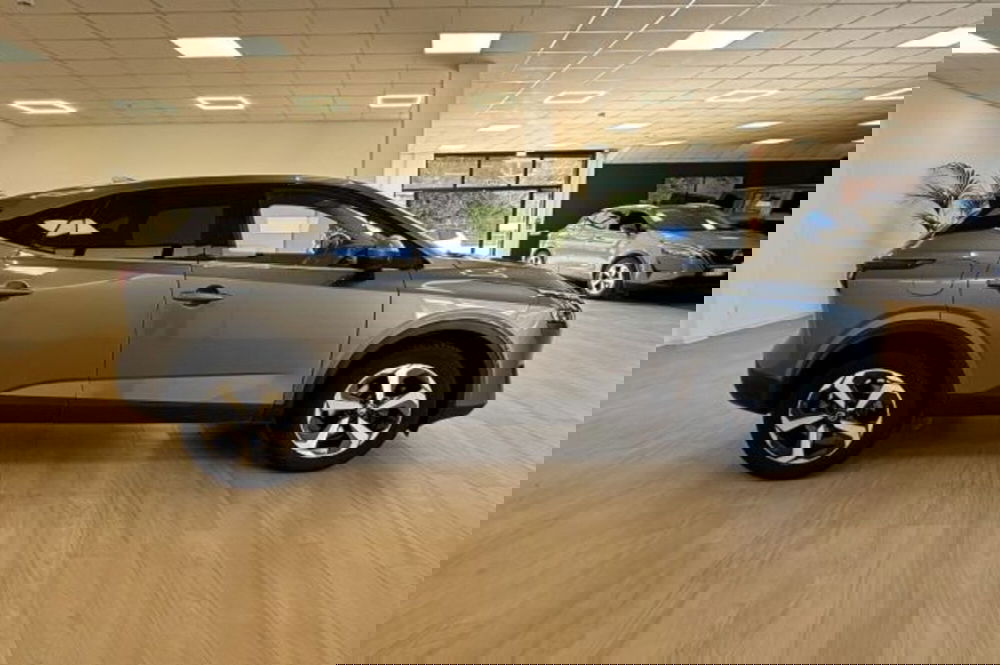 Nissan Qashqai usata a Latina (4)