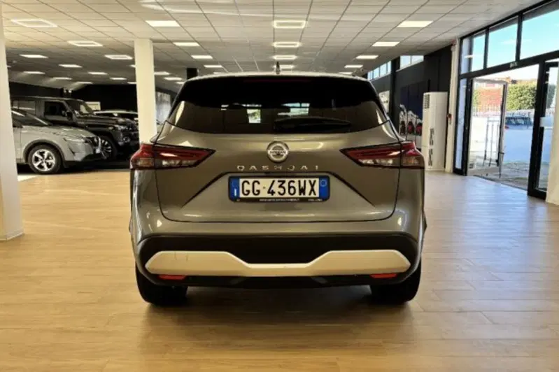 Nissan Qashqai usata a Latina (6)