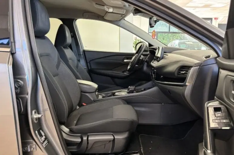 Nissan Qashqai usata a Latina (8)