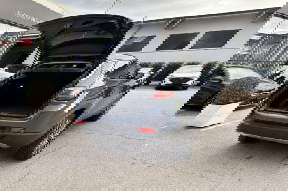 Jeep Compass usata a Latina (7)