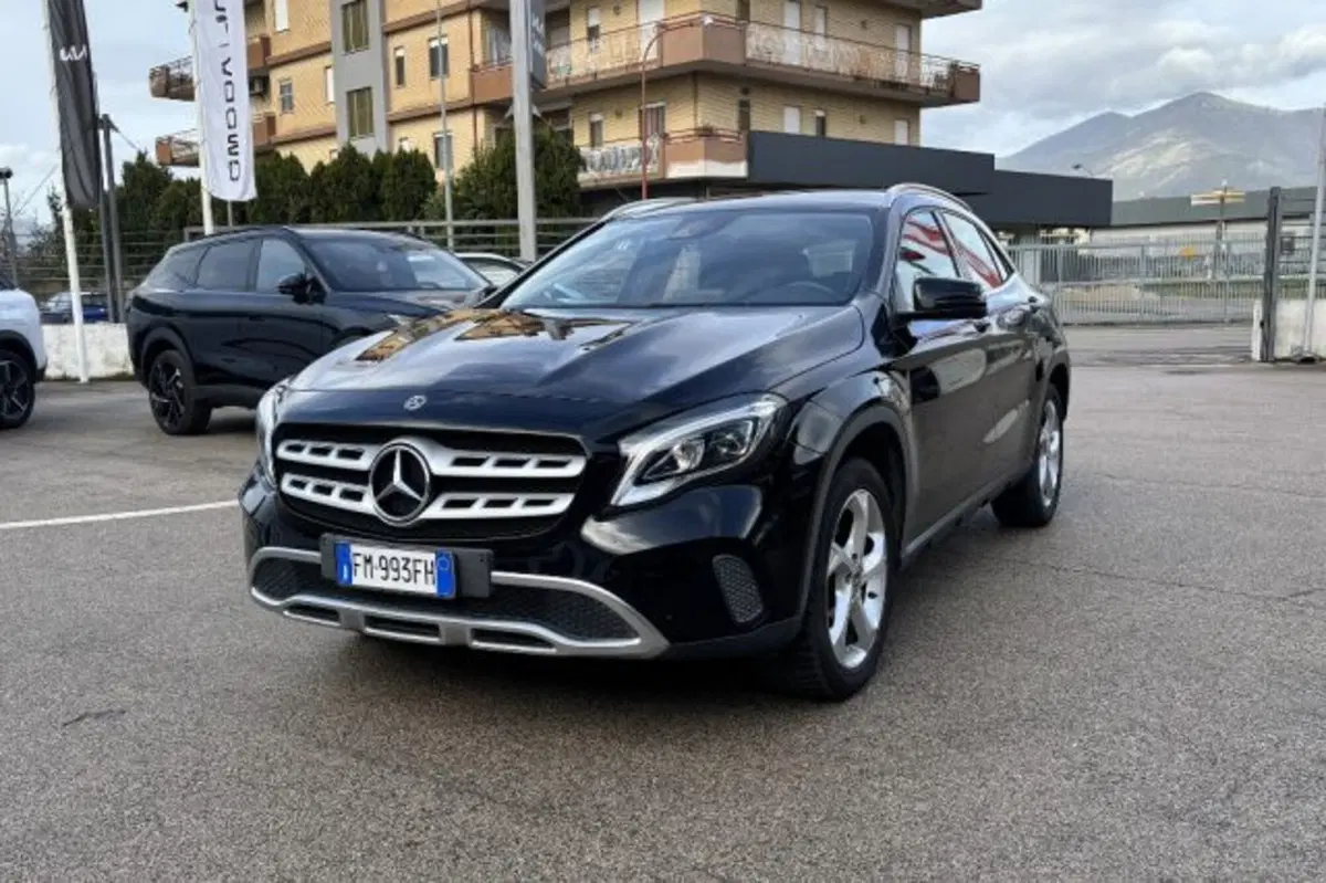 Mercedes-Benz GLA SUV usata a Latina (3)