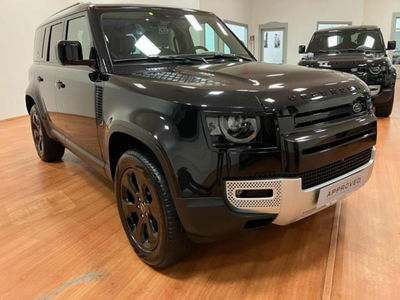 Land Rover Defender 110 3.0D I6 200 CV AWD Auto X-Dynamic S del 2022 usata a Massarosa