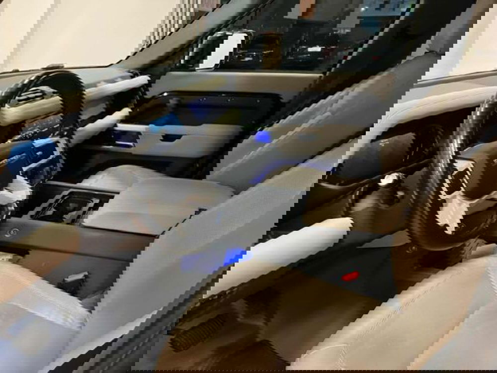 Land Rover Defender usata a Lucca (6)