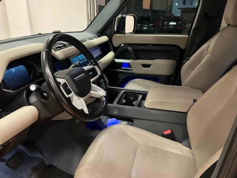 Land Rover Defender usata a Lucca (6)