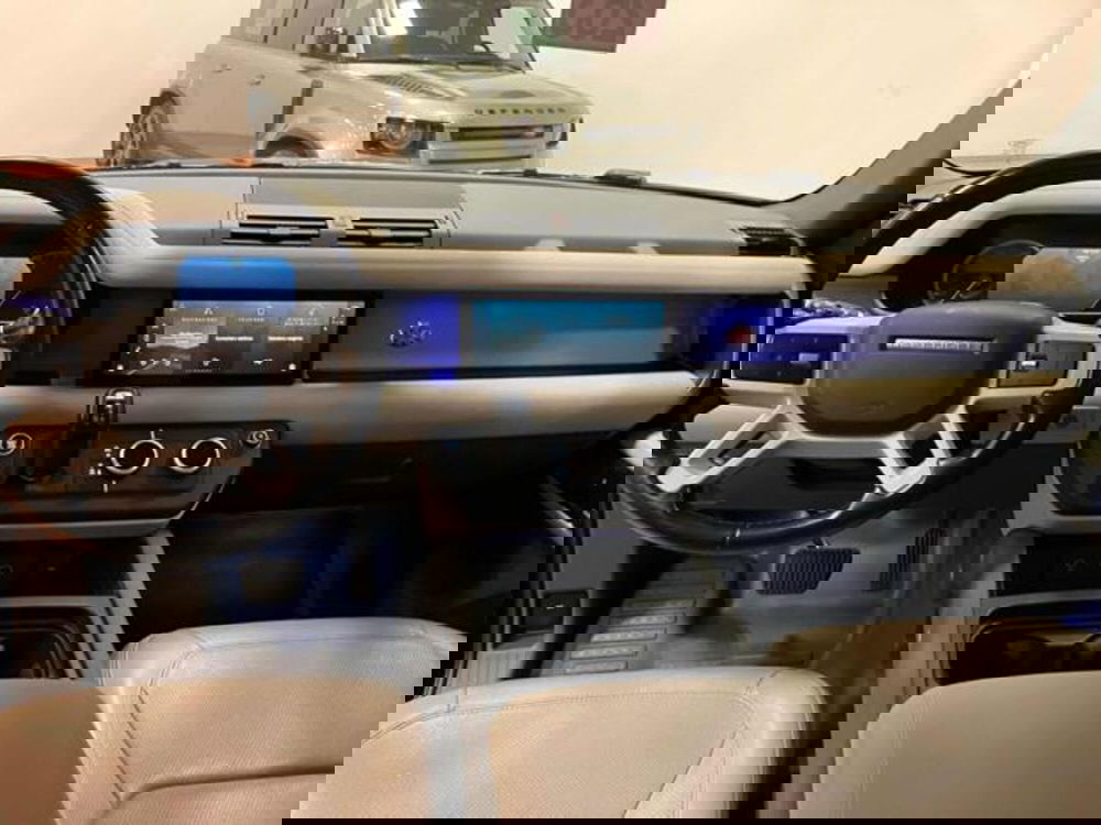 Land Rover Defender usata a Lucca (9)