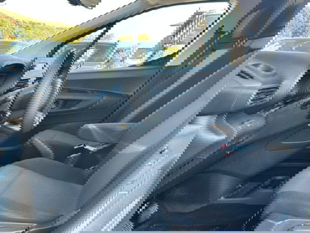 Toyota Proace City usata a Lucca (10)