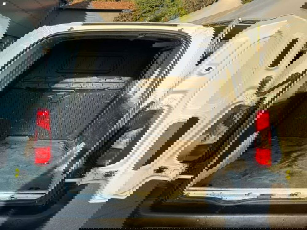 Toyota Proace City usata a Lucca (11)