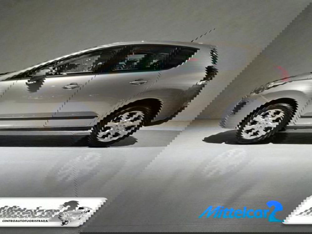 Peugeot 3008 usata a Udine (2)