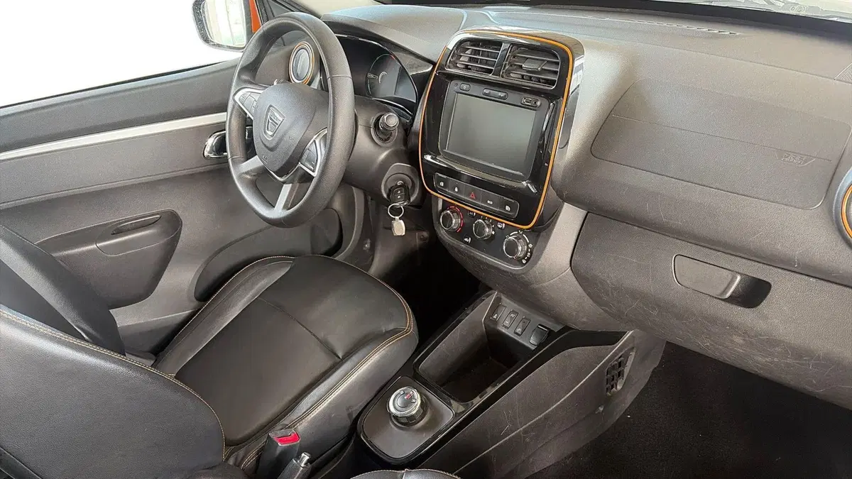 Dacia Spring usata a Catania (10)