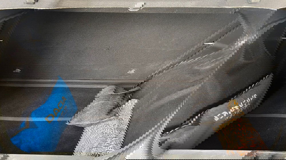 Dacia Spring usata a Catania (9)