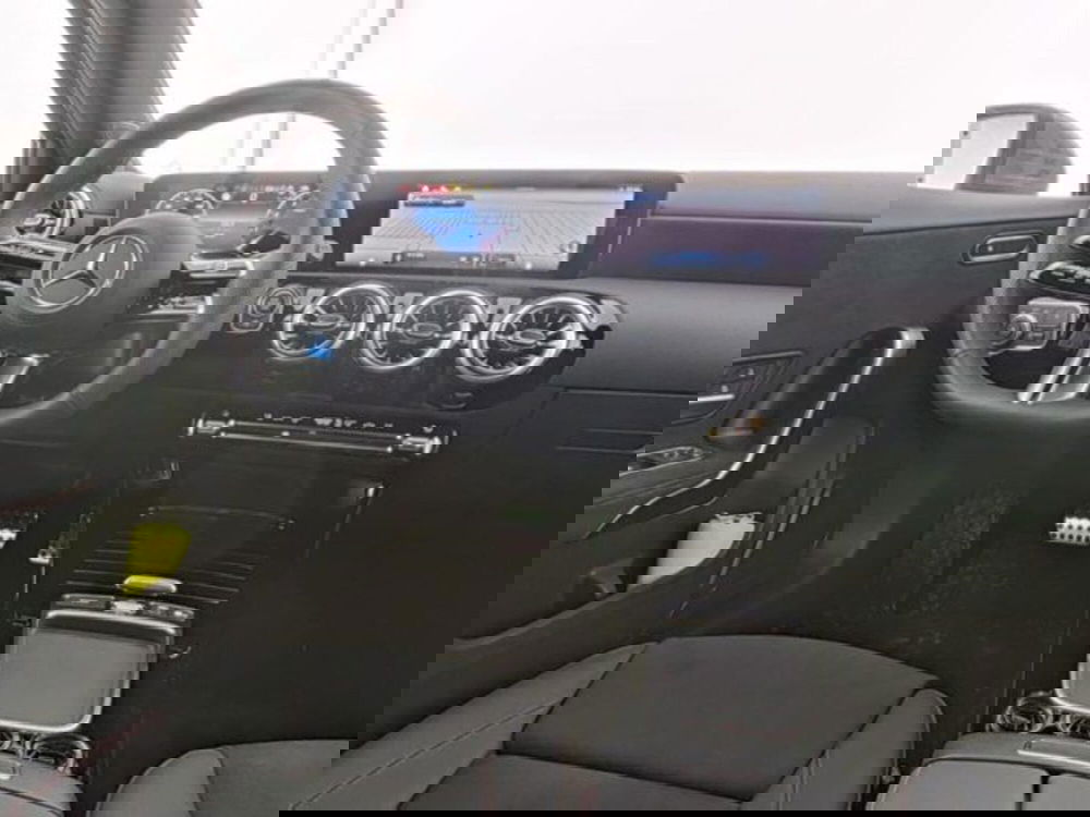 Mercedes-Benz Classe A Sedan usata a Novara (5)