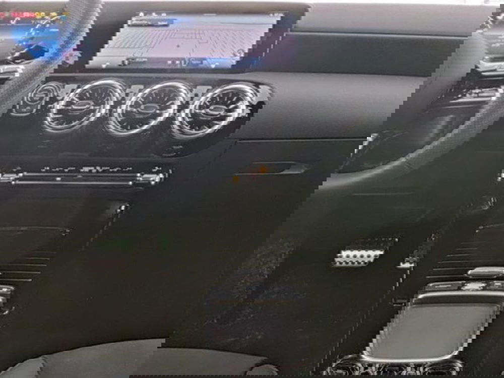 Mercedes-Benz Classe A Sedan usata a Novara (7)