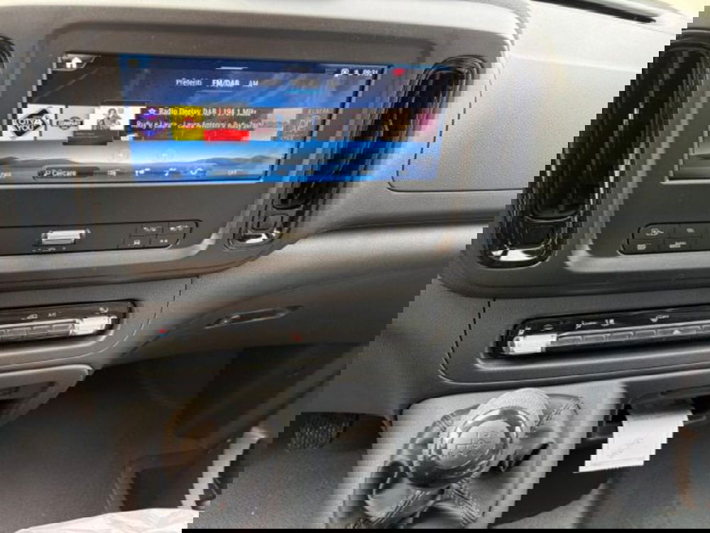 Mercedes-Benz Vito nuova a Bergamo (11)