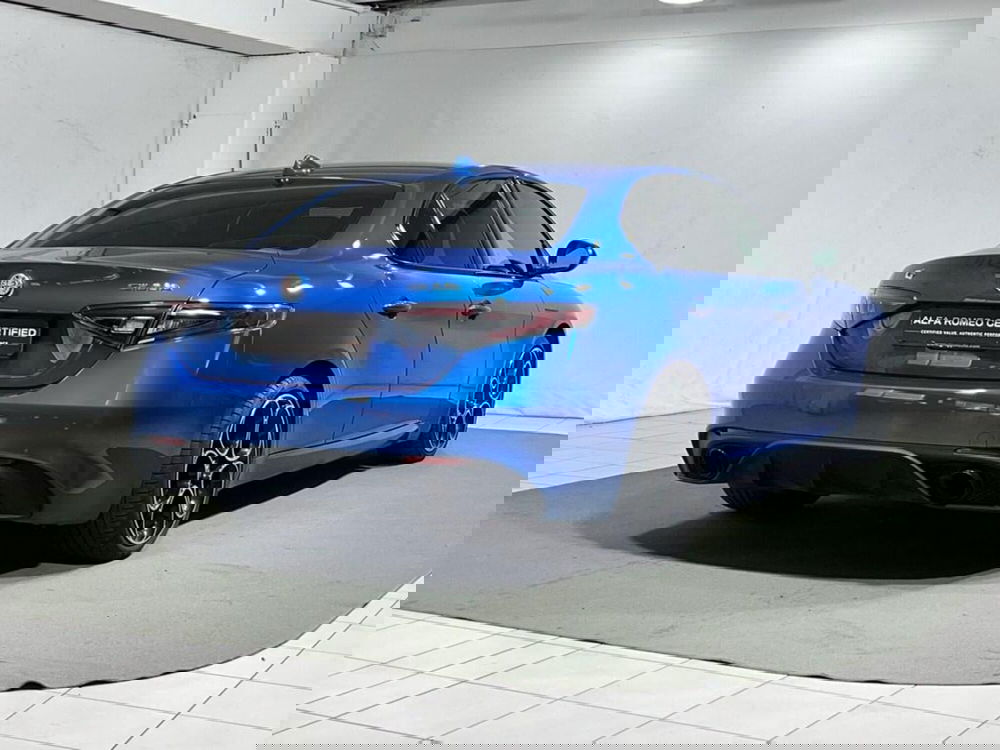 Alfa Romeo Giulia usata a Sondrio (5)