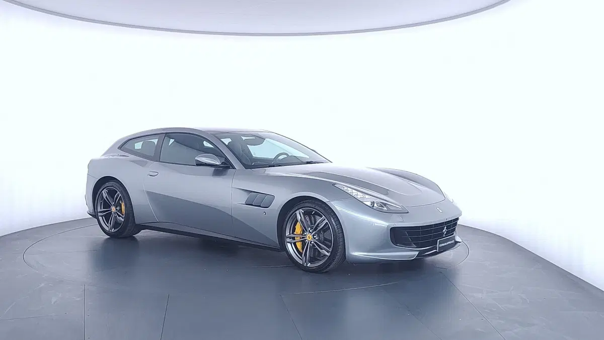 Ferrari GTC4Lusso Coupé usata a Perugia (3)