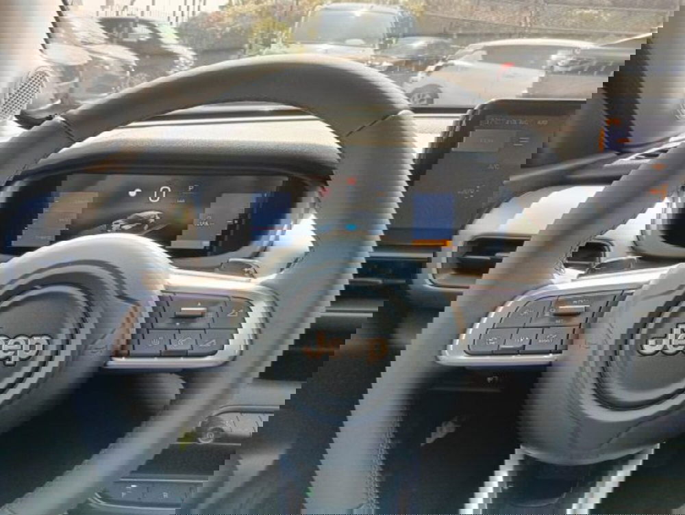 Jeep Avenger nuova a Brescia (7)