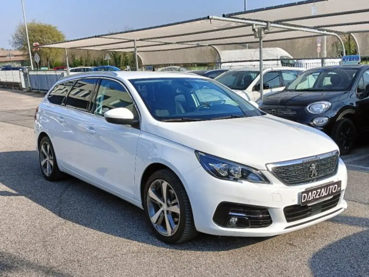 Peugeot 308 SW usata a Brescia (3)