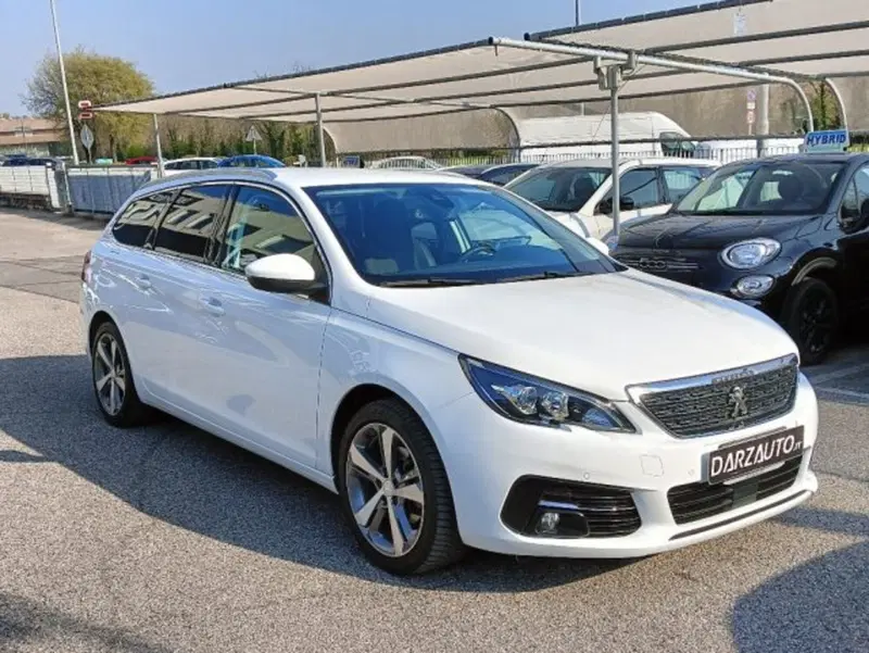 Peugeot 308 SW usata a Brescia (3)
