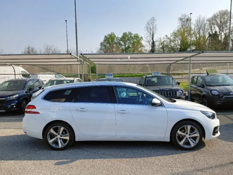 Peugeot 308 SW usata a Brescia (4)