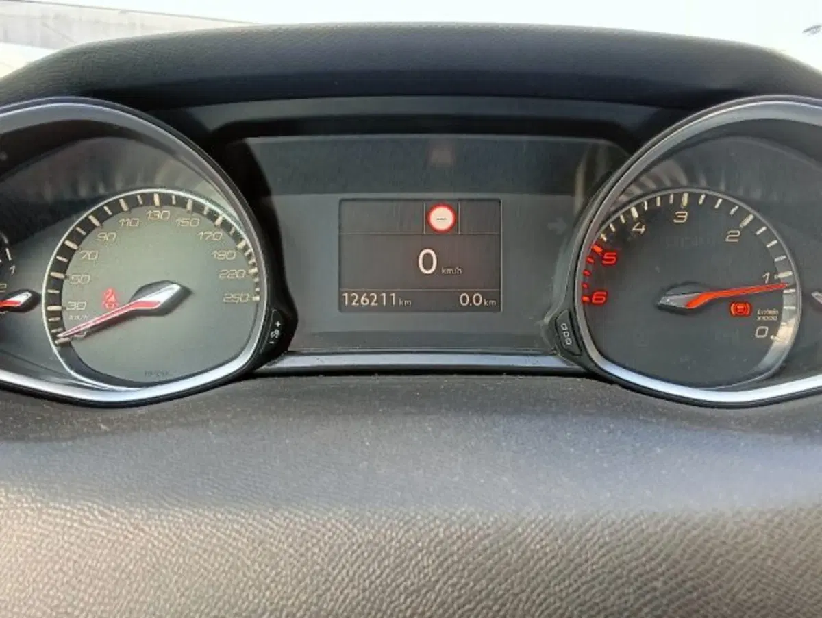Peugeot 308 SW usata a Brescia (7)
