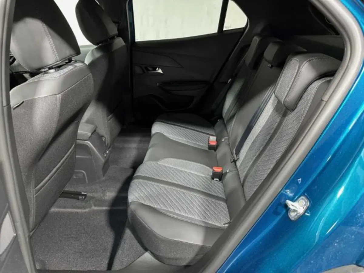 Peugeot 2008 nuova a Sondrio (11)